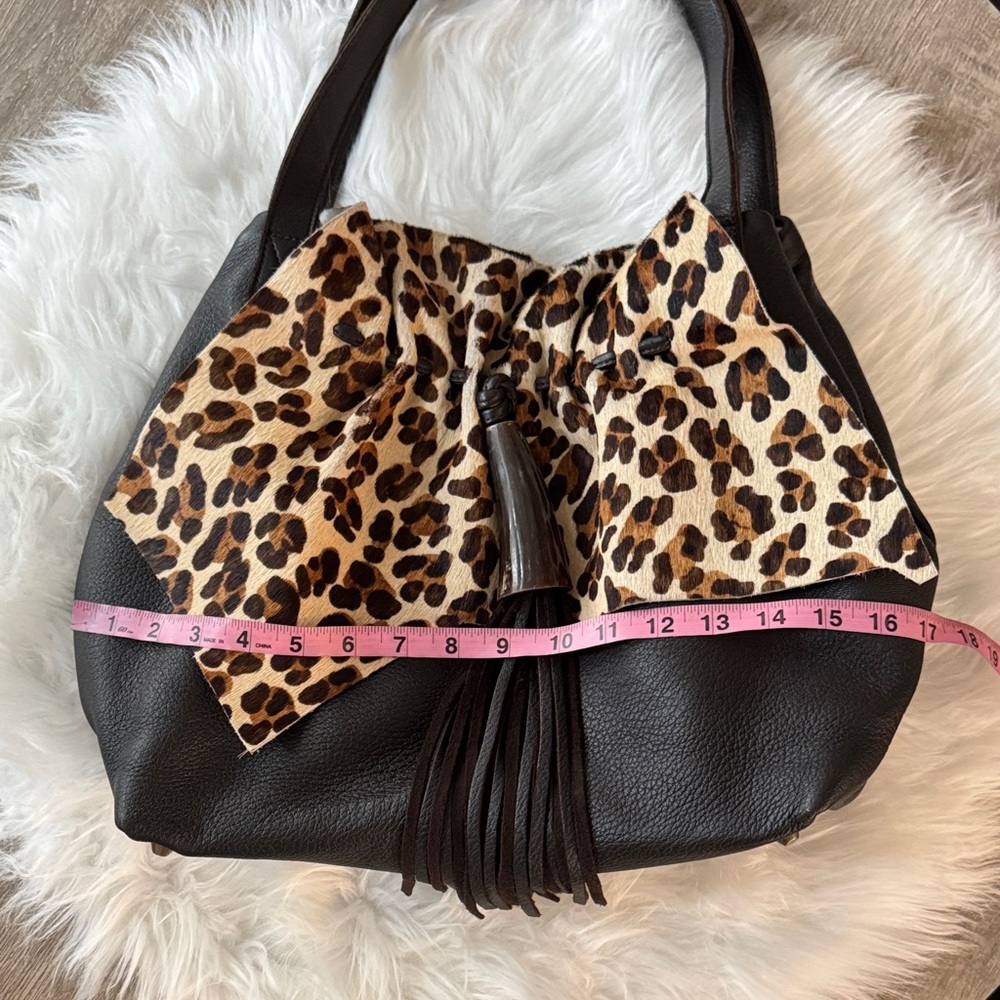 Viva Bags USA πΊπΈ Brown Leather Shoulder Bag with Leopard Flap & Horn/Tassel - Picture 12 of 16